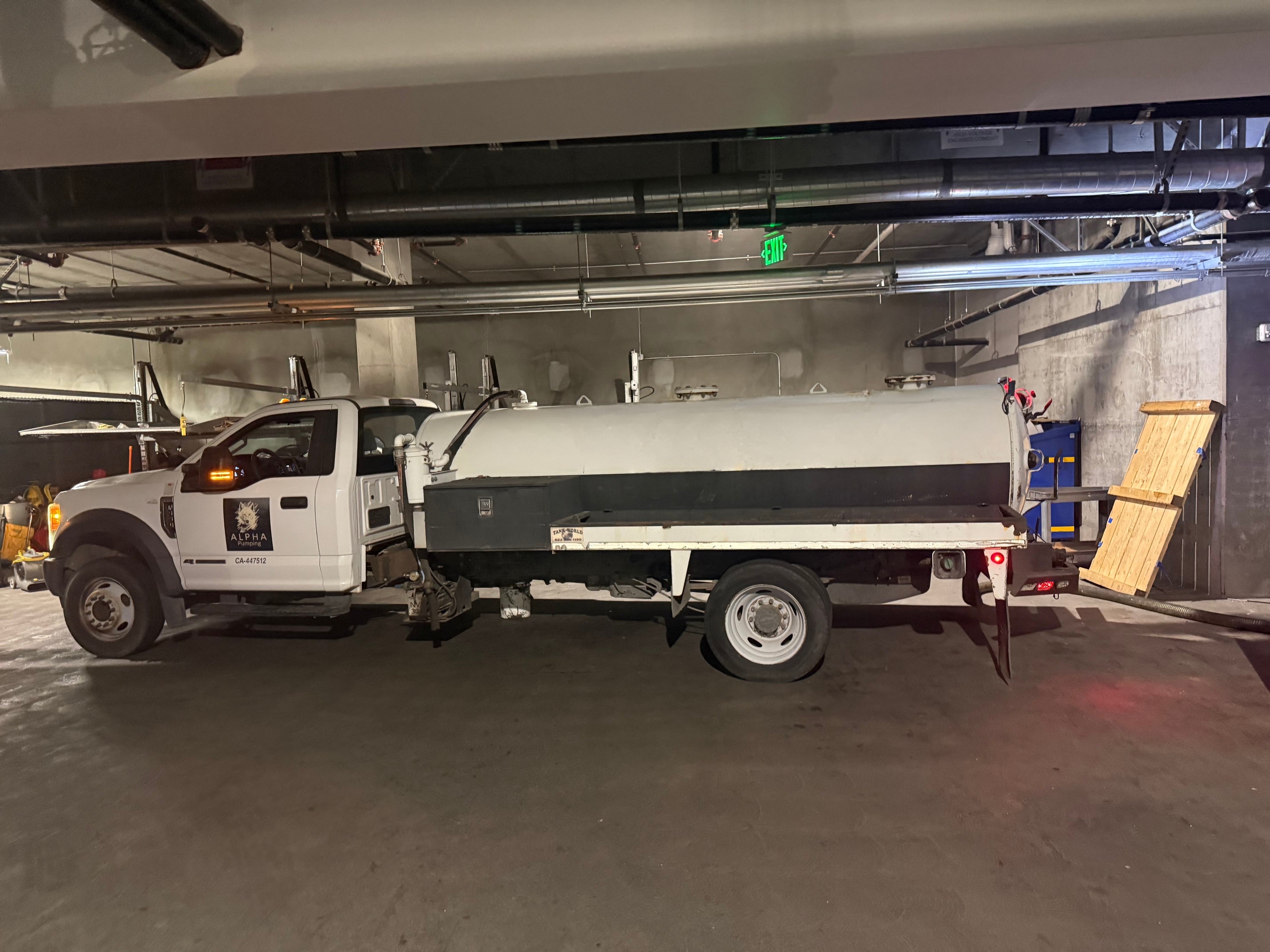 Choosing the Right Grease Pumping Company in Los Angeles