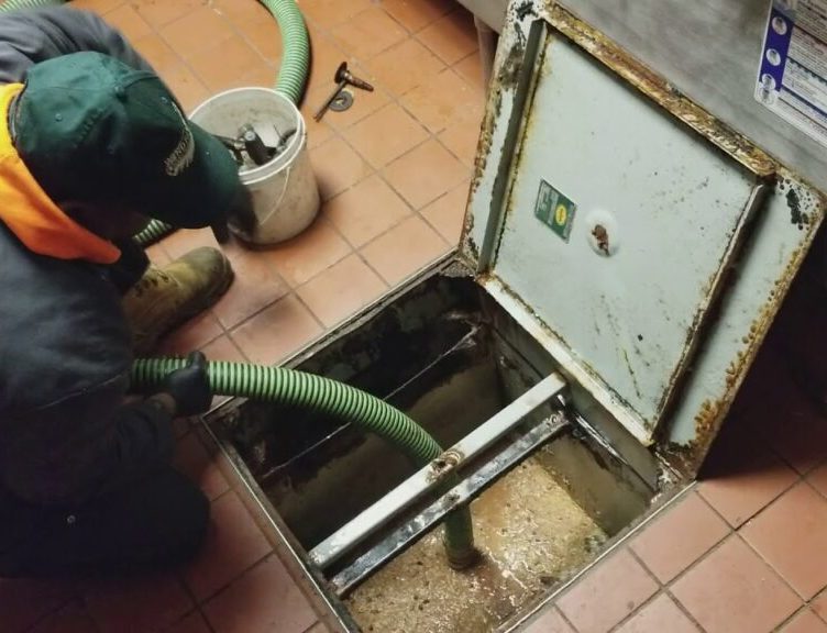 grease trap interceptor cleaning